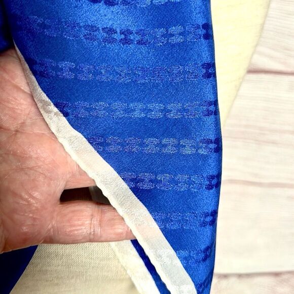 Silk Square Scarf Blue Jacquard White Trim made in Japan 31x31” - Picture 6 of 7
